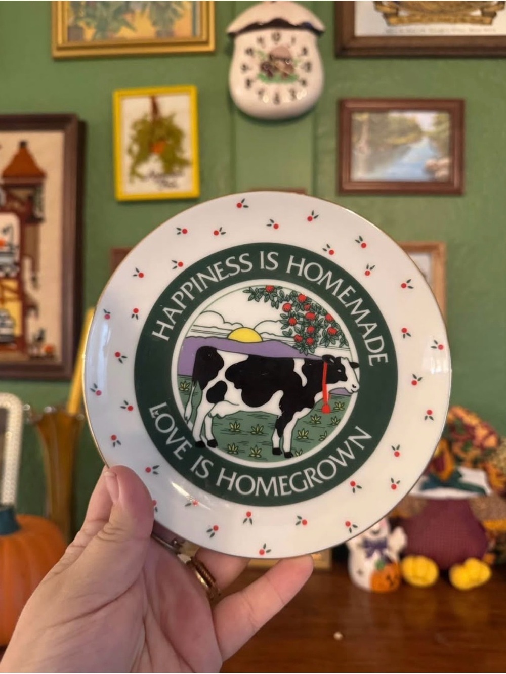 Happiness Is Homemade Decorative Cow Plate - White & Green